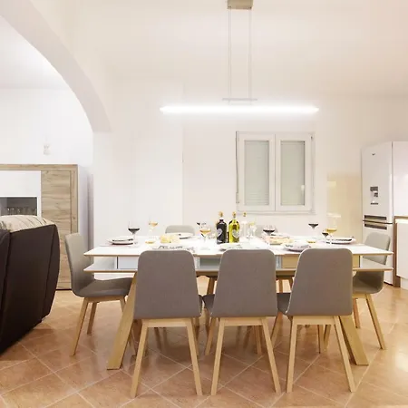 Apartman Alcazar